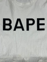 Charger l&#39;image dans la galerie, vintage BAPE a bathing ape t-shirt {L}
