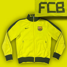 Lade das Bild in den Galerie-Viewer, vintage Nike Fc Barcelona trackjacket
