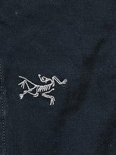 Cargar imagen en el visor de la galería, vintage Arcteryx pants {M-L}
