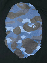 Carregar imagem no visualizador da galeria, vintage BAPE a bathing ape t-shirt
