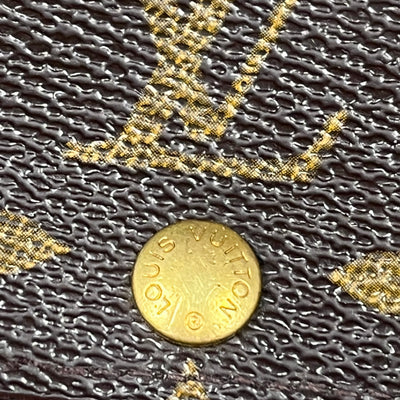vintage Louis Vuitton keypouch