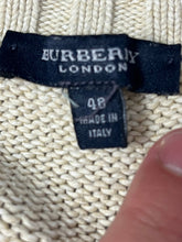 Cargar imagen en el visor de la galería, beige Burberry knittedsweater {M} - 439sportswear
