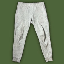 Cargar imagen en el visor de la galería, grey Lacoste joggingpants {XL} - 439sportswear
