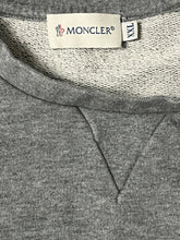 Load image into Gallery viewer, grey Moncler sweater {XL} - 439sportswear
