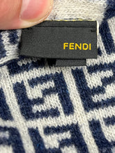 Cargar imagen en el visor de la galería, vintage Fendi scarf
