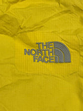 Load image into Gallery viewer, vintage North Face windbreaker {S}
