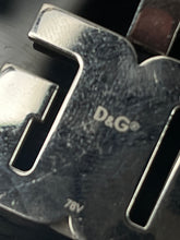 Cargar imagen en el visor de la galería, vintage Dolce &amp; Gabband pendant
