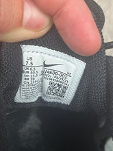 Carregar imagem no visualizador da galeria, Nike TN Tuned Air Max Plus 3 sneaker {40,5 / 7,5}

