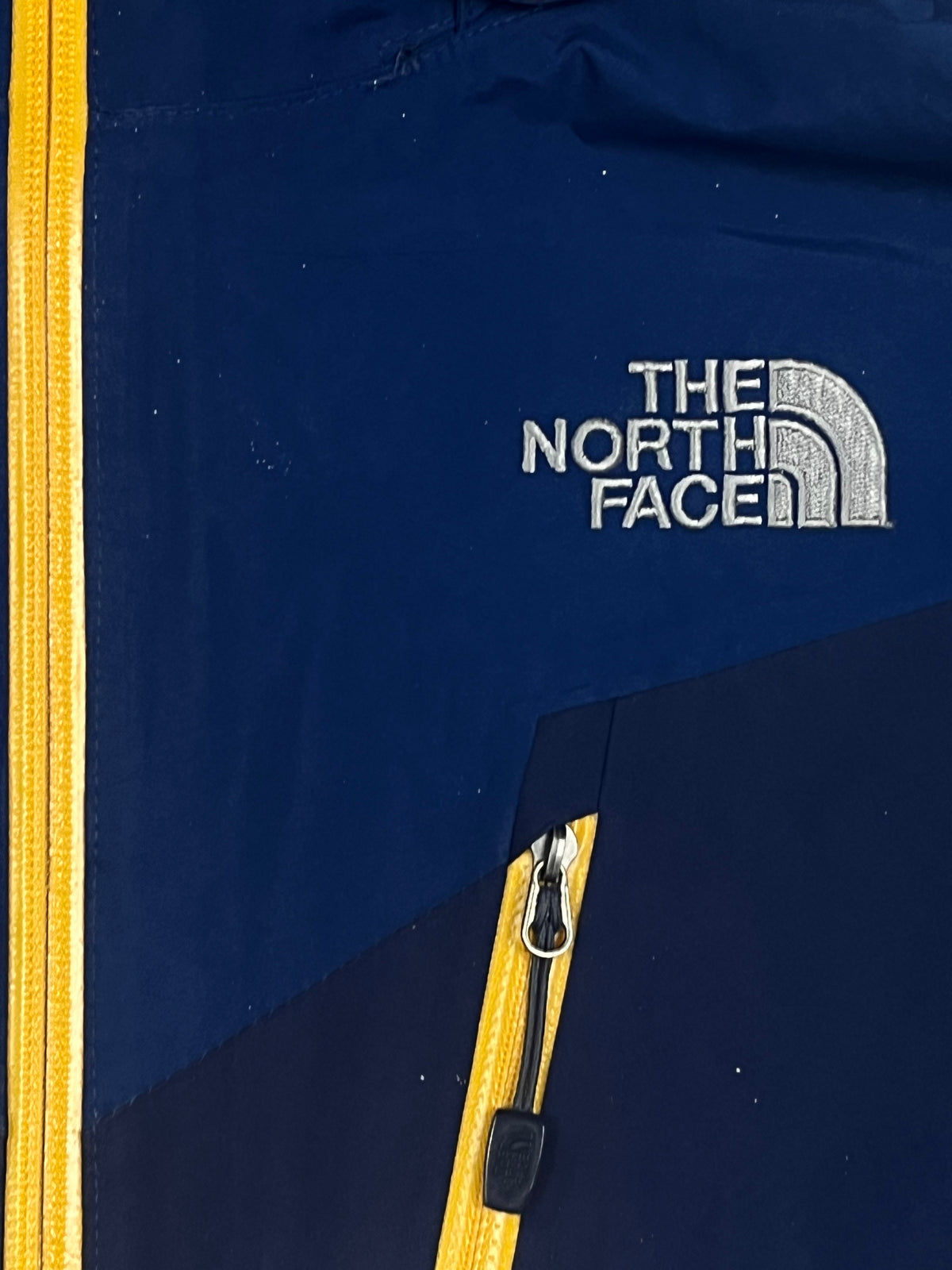 vintage The North Face windbreaker {M}