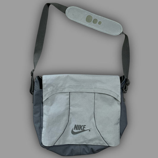 vintage Nike laptopmessengerbag