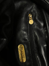 Charger l&#39;image dans la galerie, vintage Fendi sling bag
