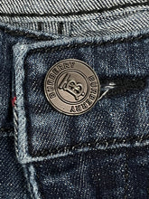 Lade das Bild in den Galerie-Viewer, vintage Burberry jeans

