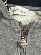 Carregar imagem no visualizador da galeria, vintage Moncler sweatjacket {XS}
