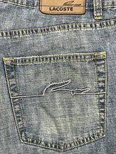 Carica l&#39;immagine nel visualizzatore di Gallery, vintage Lacoste jeans {XL}
