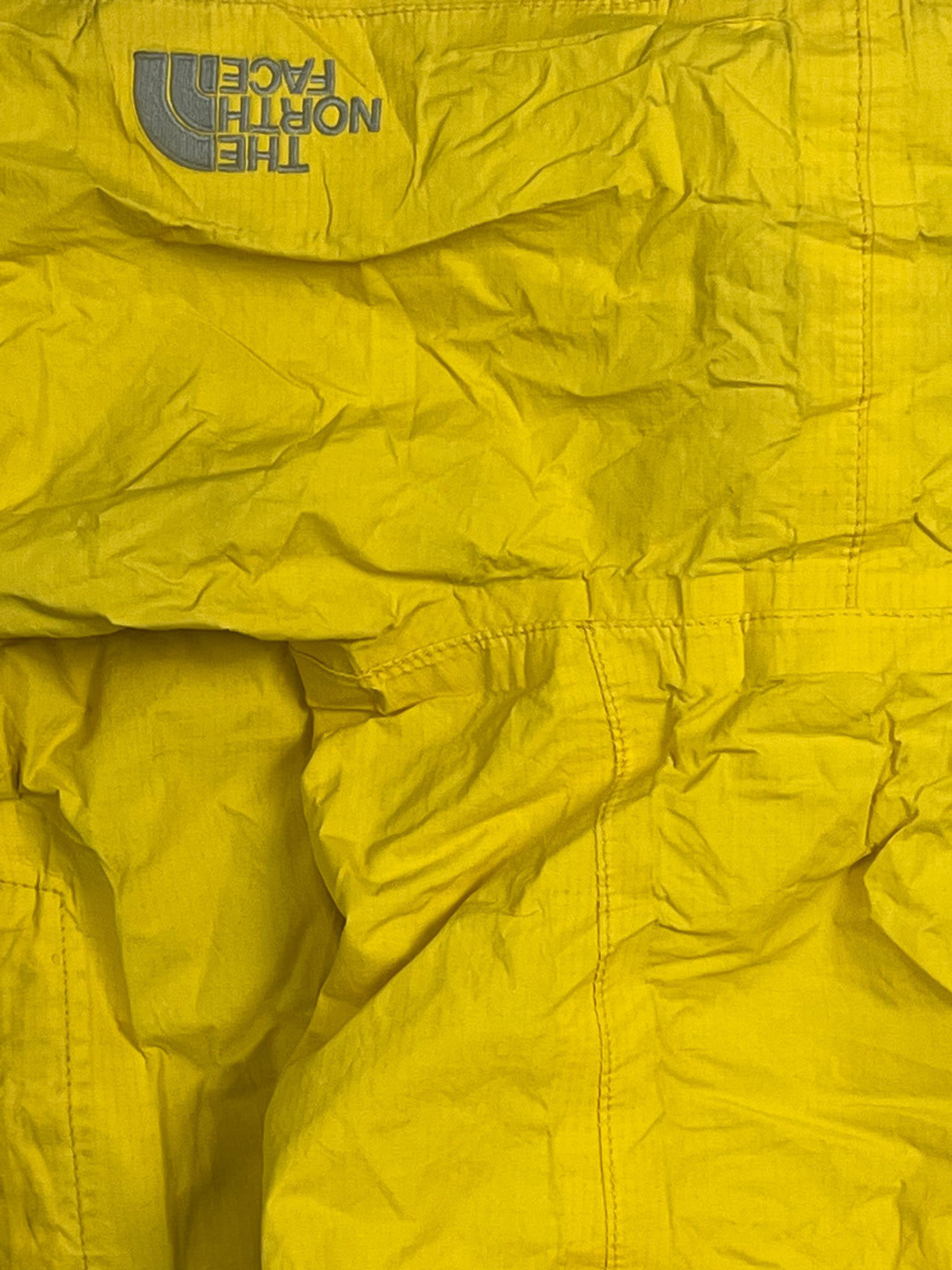 vintage North Face windbreaker {S}