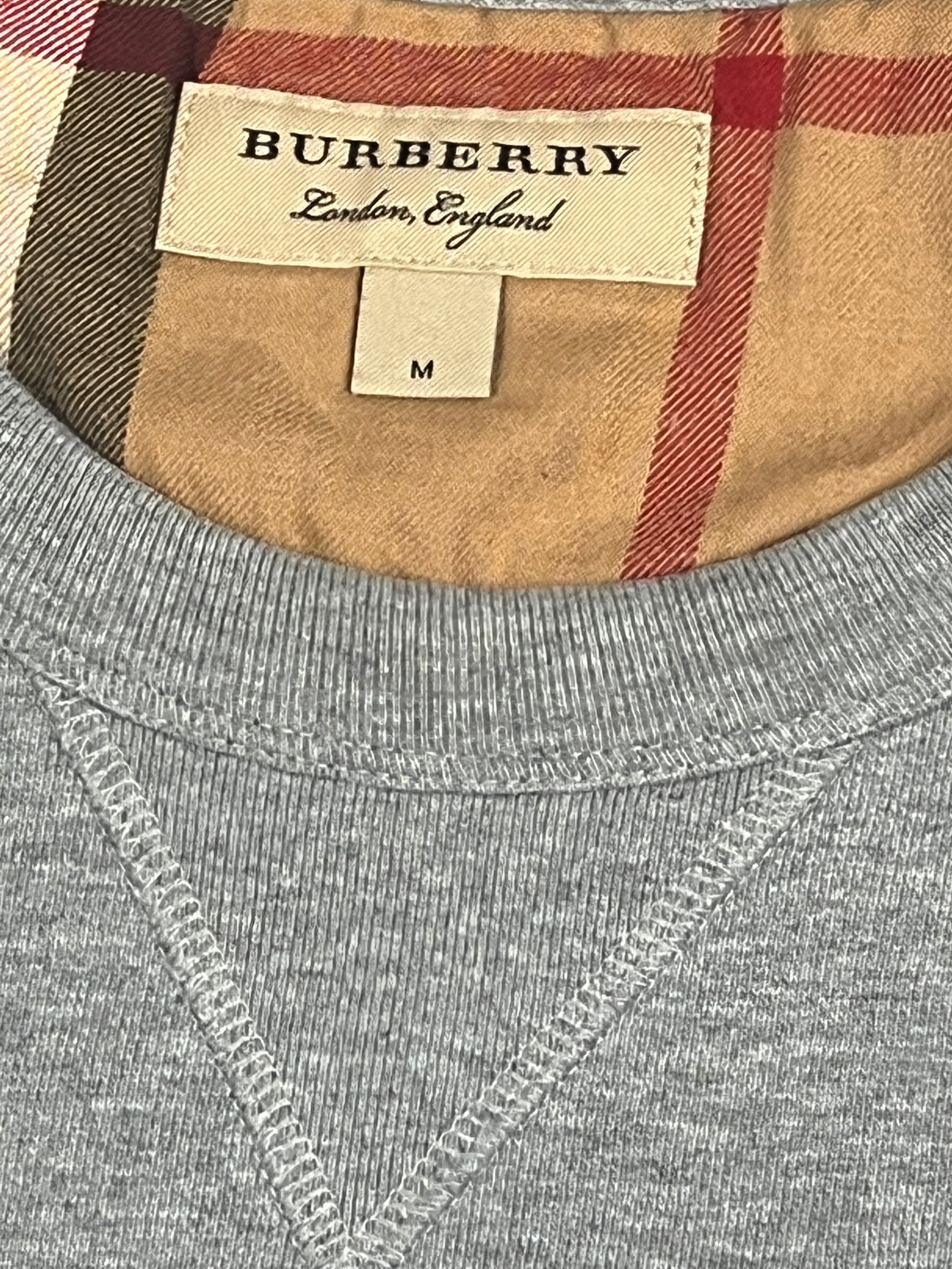 vintage Burberry sweater {M}