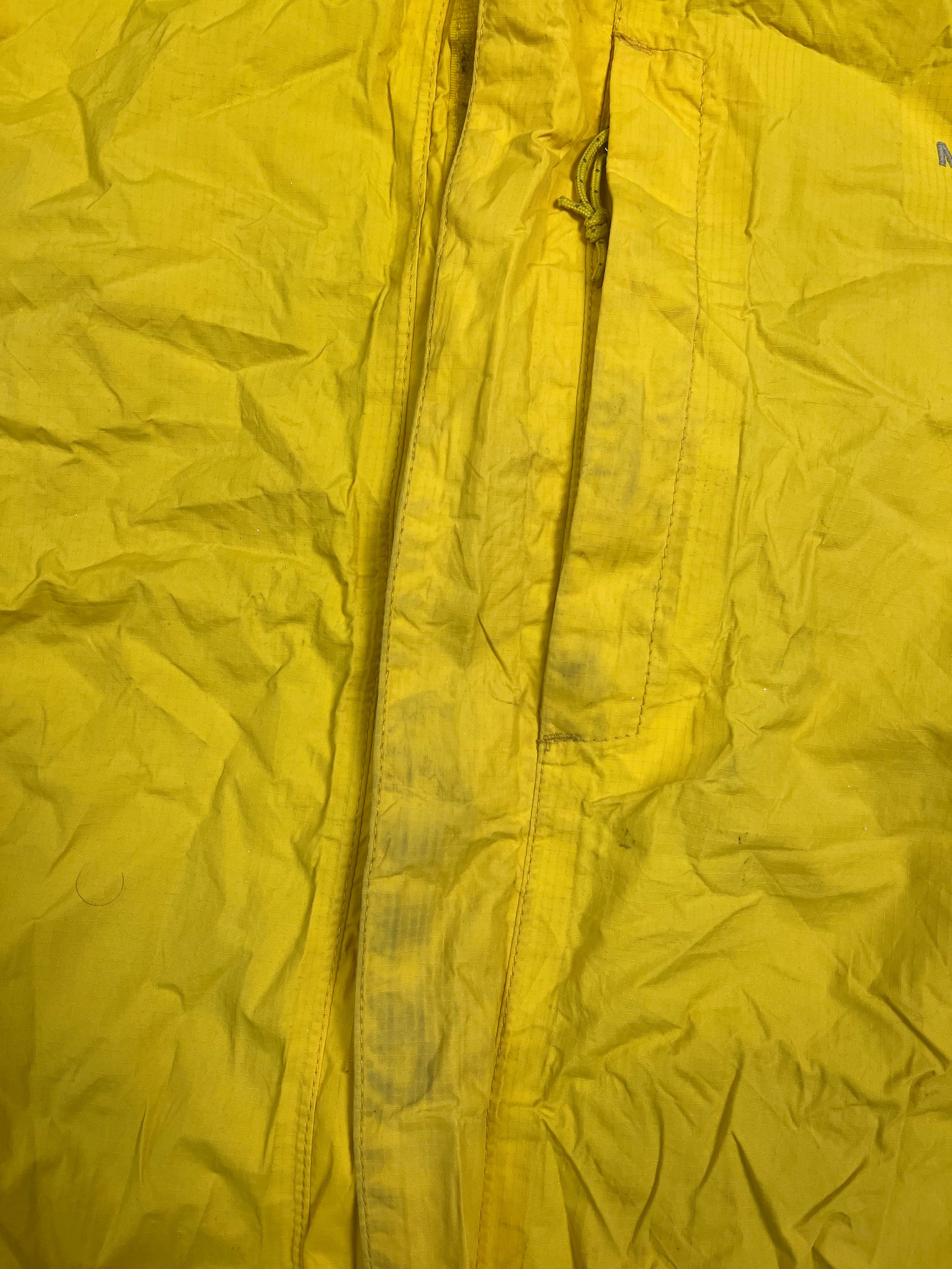 vintage North Face windbreaker {S}