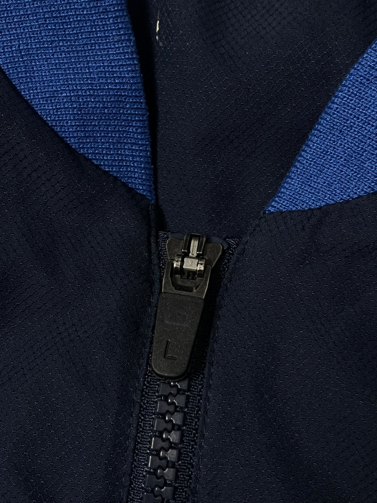 navyblue Lacoste windbreaker {S} - 439sportswear