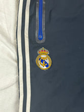 Carregar imagem no visualizador da galeria, vintage Adidas Real Madrid UCL trackpants Adidas
