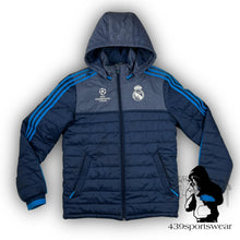Cargar imagen en el visor de la galería, vintage Adidas Real Madrid winterjacket Adidas
