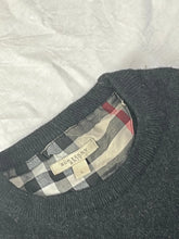 Lade das Bild in den Galerie-Viewer, vintage Burberry sweater Burberry
