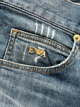 Lade das Bild in den Galerie-Viewer, vintage Emporio Armani jeans Emporio Armani
