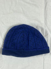 Lade das Bild in den Galerie-Viewer, vintage Fendi beanie Fendi
