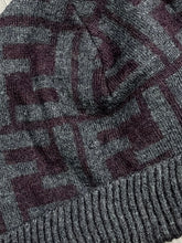 Carica l&#39;immagine nel visualizzatore di Gallery, vintage Fendi beanie Fendi
