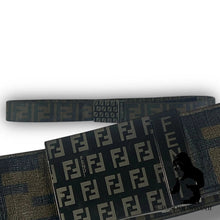 Lade das Bild in den Galerie-Viewer, vintage Fendi belt Fendi
