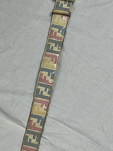 Carica l&#39;immagine nel visualizzatore di Gallery, vintage Fendi belt Fendi
