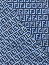 Carregar imagem no visualizador da galeria, vintage Fendi scarf Fendi
