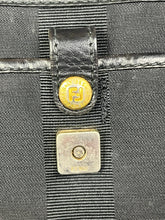 Charger l&#39;image dans la galerie, vintage Fendi sling bag Fendi
