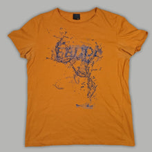 Carregar imagem no visualizador da galeria, vintage Fendi t-shirt Fendi
