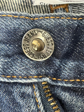 Carica l&#39;immagine nel visualizzatore di Gallery, vintage Guess jeans GUESS
