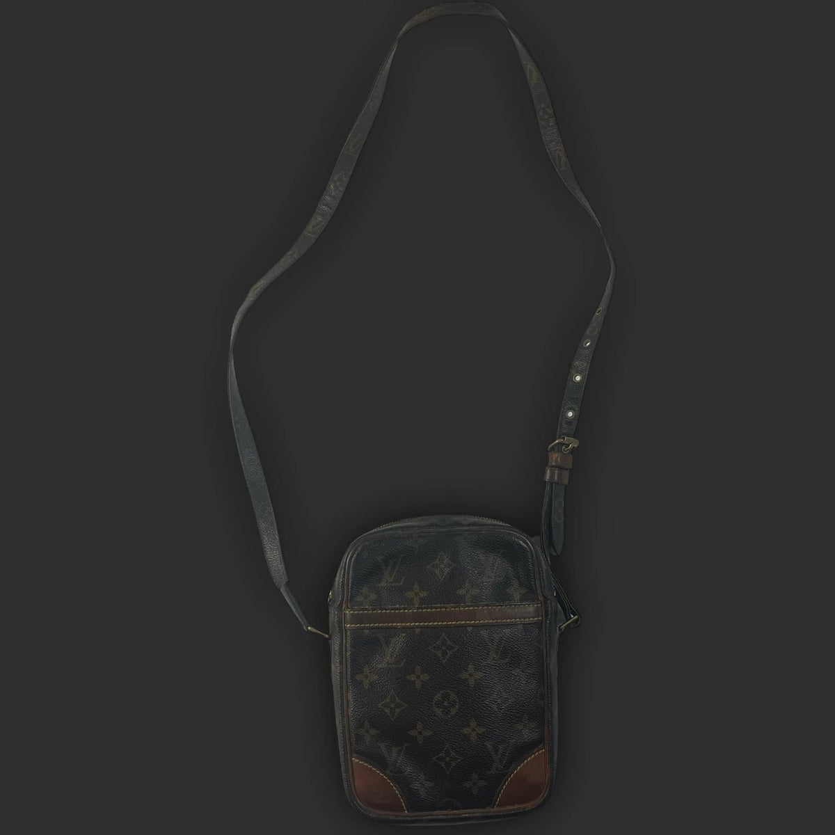 vintage Louis Vuitton danube sling bag Louis Vuitton