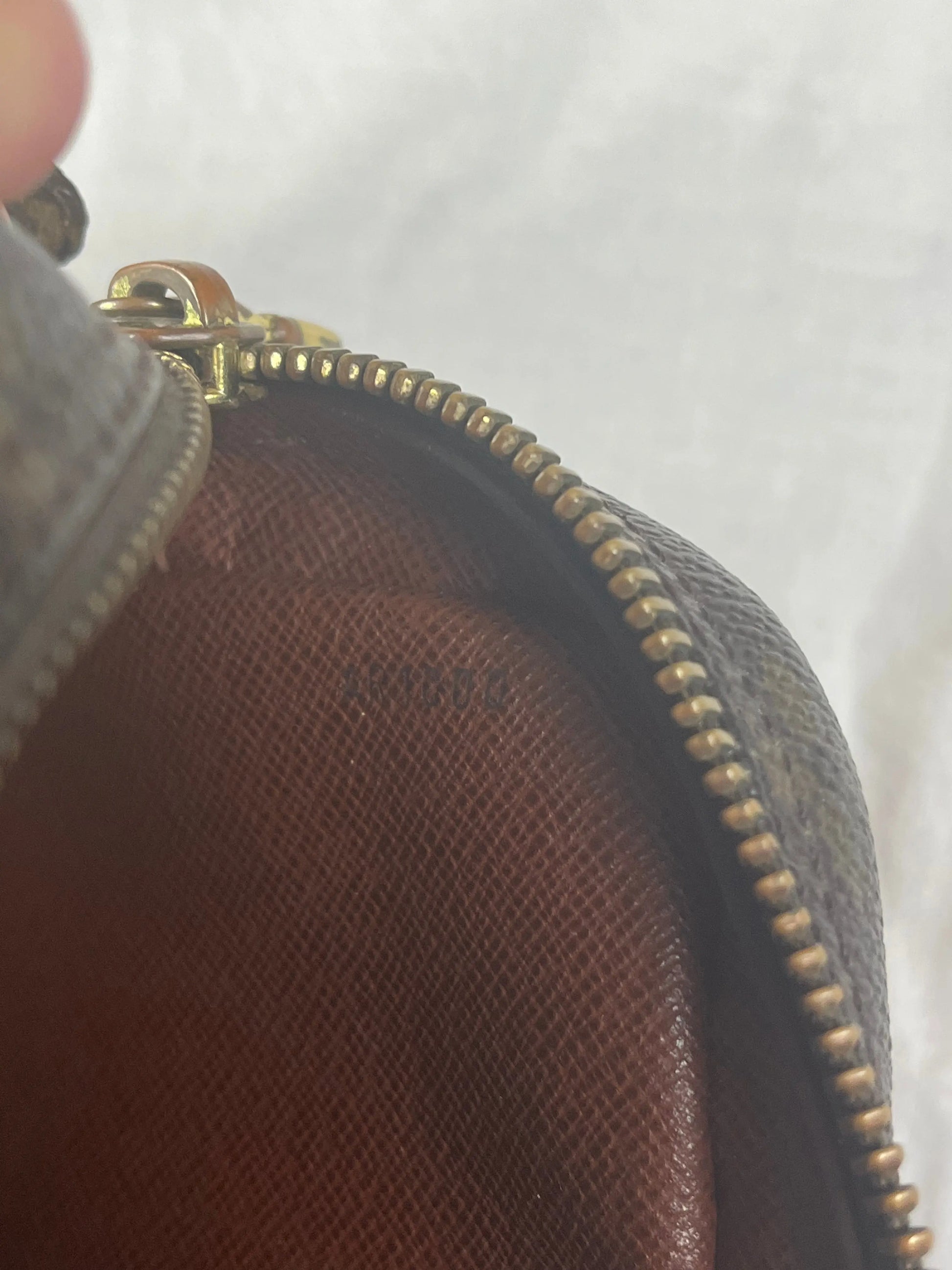 vintage Louis Vuitton danube sling bag Louis Vuitton