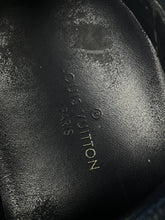 Carica l&#39;immagine nel visualizzatore di Gallery, vintage Louis Vuitton sneaker Louis Vuitton
