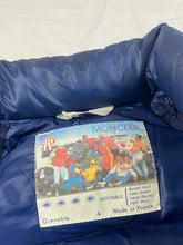 Carregar imagem no visualizador da galeria, vintage Moncler Grenoble 2in1 pufferjacket and vest Moncler
