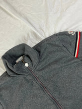 Lade das Bild in den Galerie-Viewer, vintage Moncler sweatjacket Moncler
