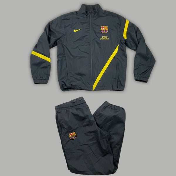 Nike retro tracksuit shop