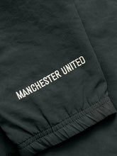 Cargar imagen en el visor de la galería, vintage Nike Manchester United windbreaker Nike
