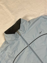 Cargar imagen en el visor de la galería, vintage Nike babyblue windbreaker Nike
