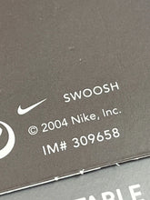 Cargar imagen en el visor de la galería, vintage Nike windbreaker dswt from 2004 Nike
