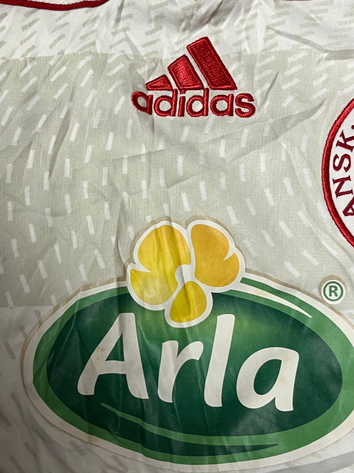 vintage Adidas Denmark trainingjersey {M} - 439sportswear