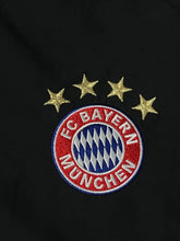 Carica l&#39;immagine nel visualizzatore di Gallery, vintage Adidas Fc Bayern Munich UCL tracksuit {XL} - 439sportswear

