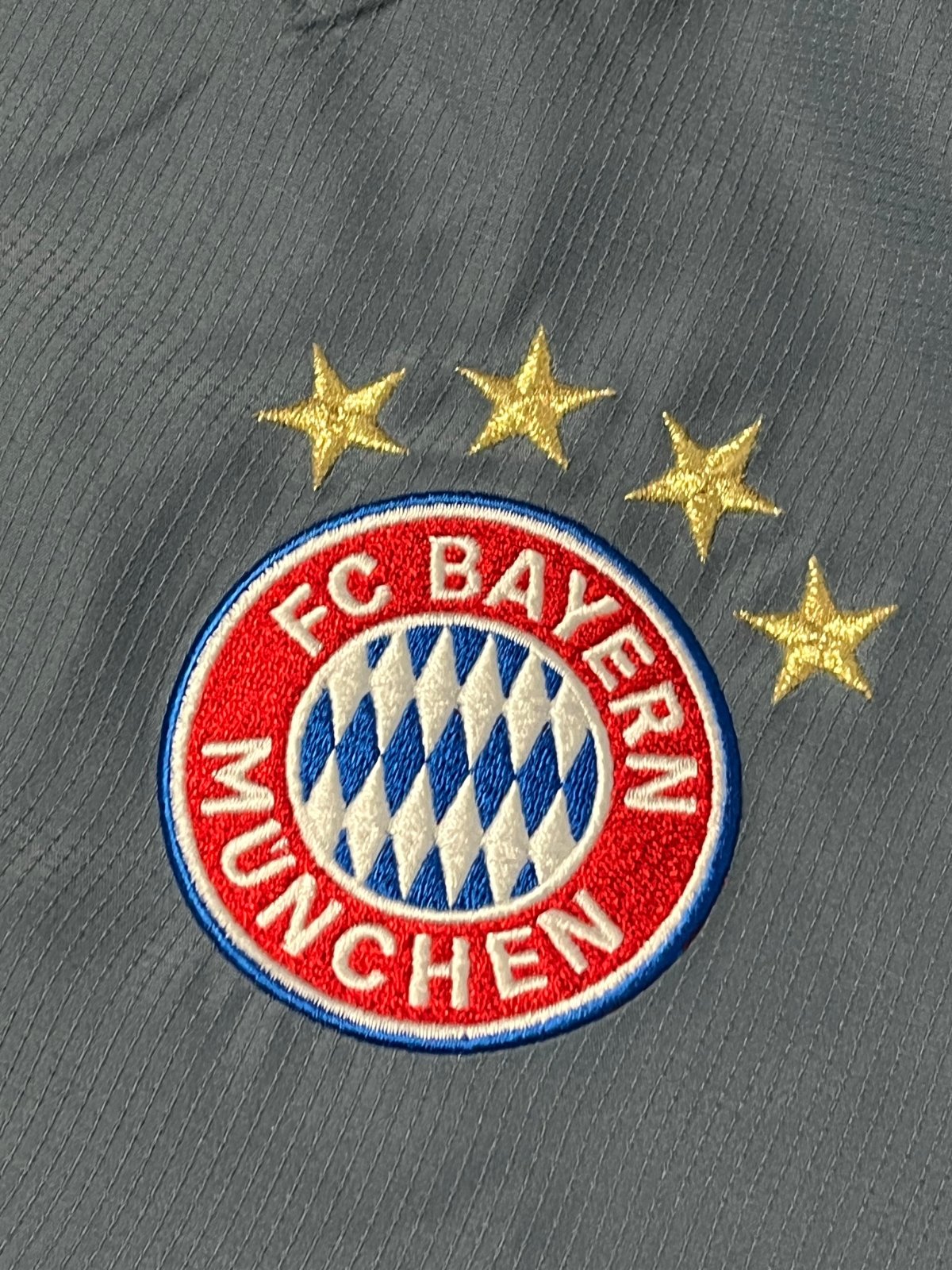 vintage Adidas Fc Bayern Munich windbreaker {L} - 439sportswear