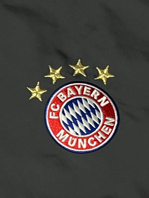 vintage Adidas Fc Bayern Munich windbreaker {M} - 439sportswear