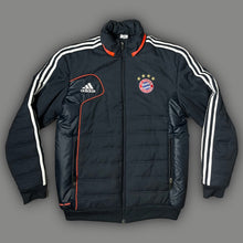 Carica l&#39;immagine nel visualizzatore di Gallery, vintage Adidas Fc Bayern Munich winterjacket {M} - 439sportswear

