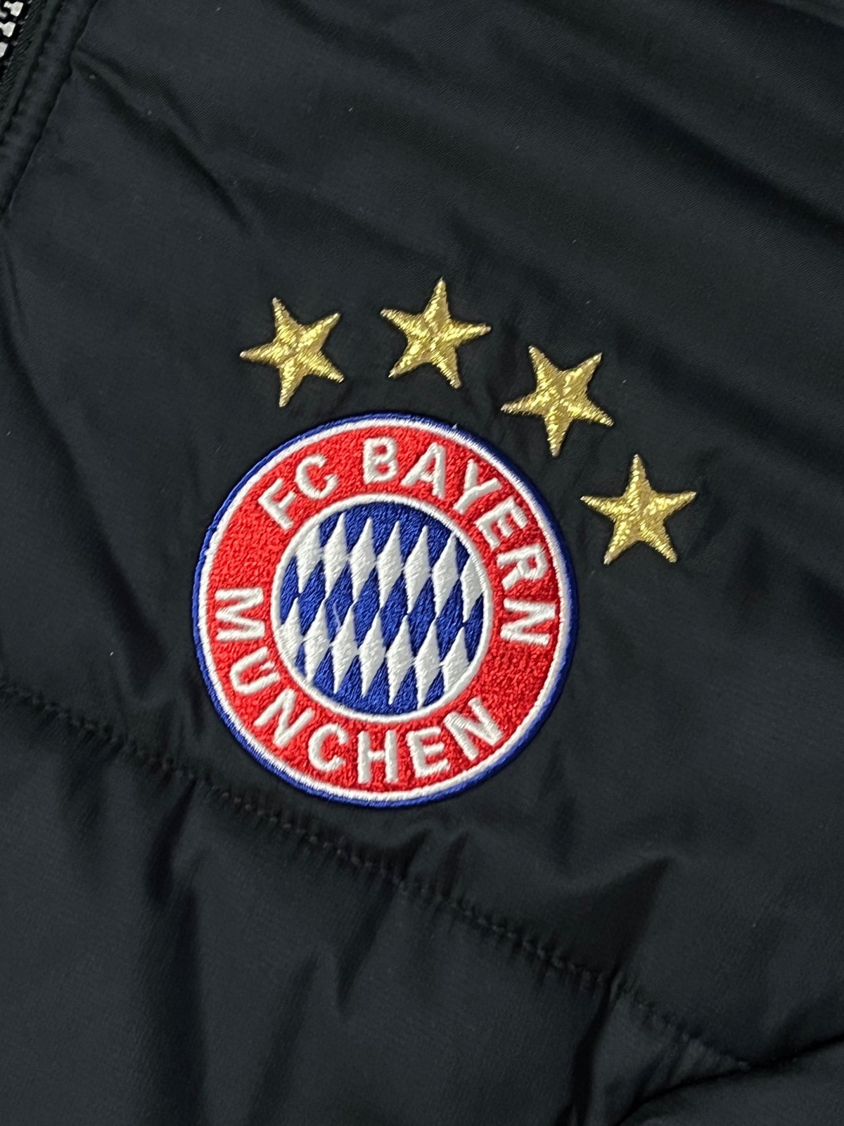 vintage Adidas Fc Bayern Munich winterjacket {M} - 439sportswear