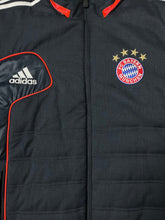 Carregar imagem no visualizador da galeria, vintage Adidas Fc Bayern Munich winterjacket {M} - 439sportswear
